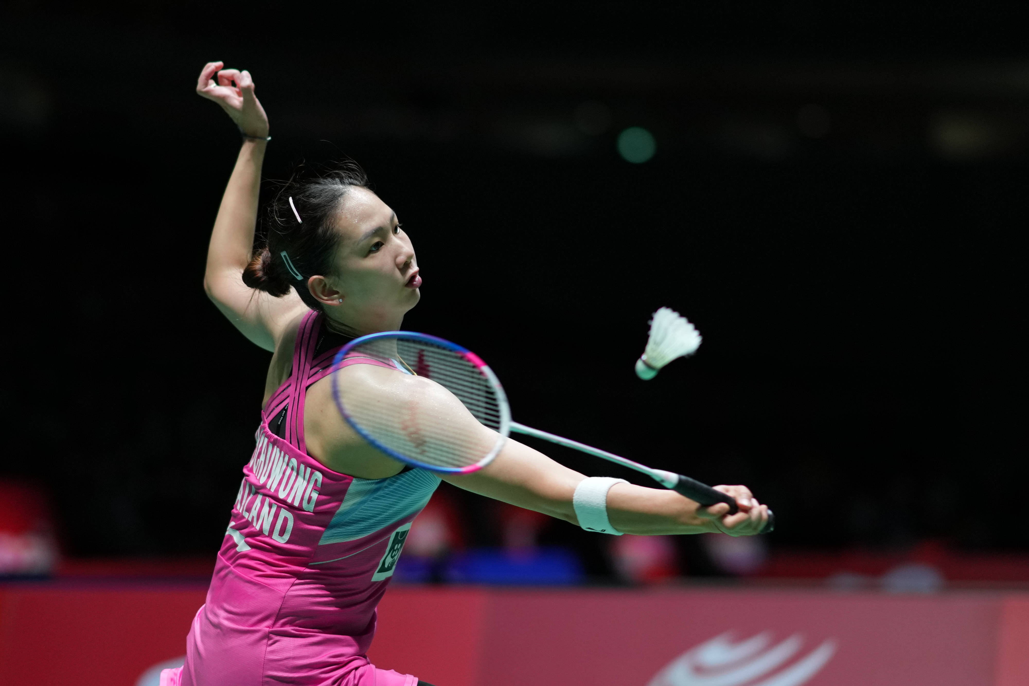 球在国际舞 球在国际舞