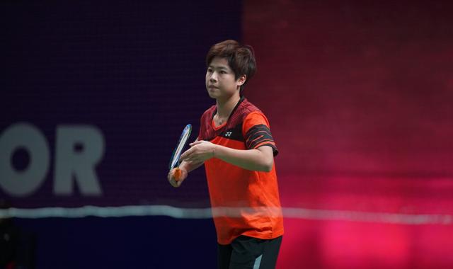 相比之下 相比之下