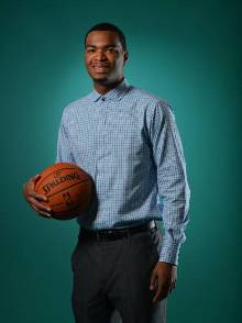 占据主动 占据主动